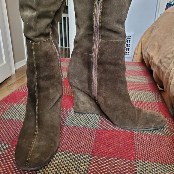 Falchi By Carlos Falchi Tall Brown Suede Wedge Boots - Picture 4 of 7